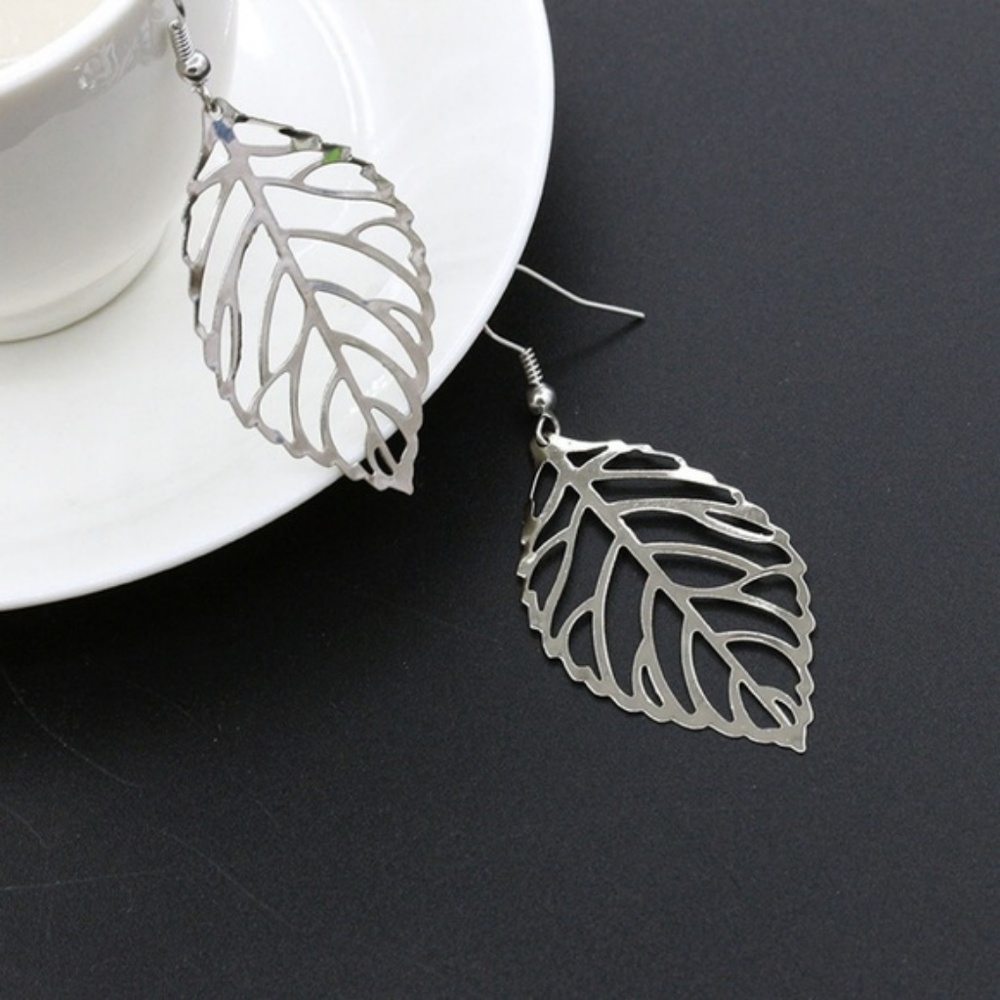 Hollow Out Leaf Dangle Silver  Earrings - Picture 2 of 4